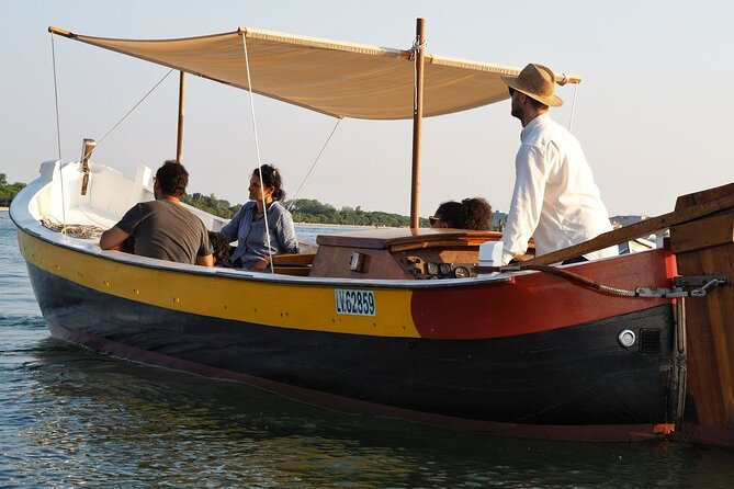 Traditional Bragozzo Boat Tour to Murano, Burano & Torcello - Stop 1: Murano Glassmaking Workshop and Shopping Time