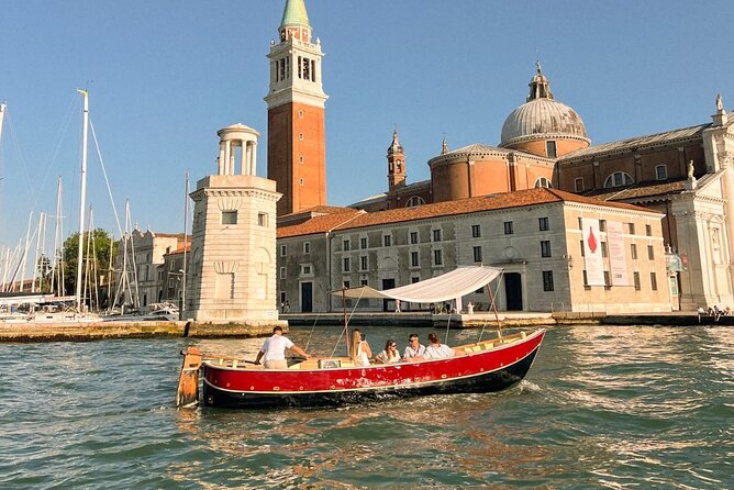 Typical boat ride in the Venice lagoon - Key highlights at a glance