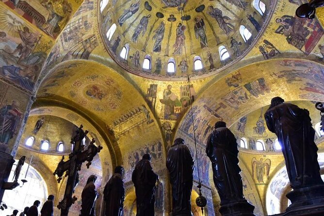 Unusual Perspectives of St Mark's Basilica & optional Pala d'Oro - Bronze horses up close: what you’re really looking at