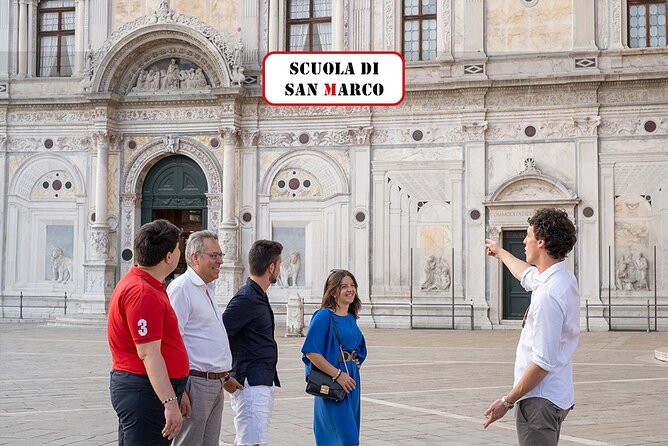 Unusual Venice Walking Tour through Rialto & Gondola Experience - Meeting near St. Mark’s Square: easy to find, easy to miss