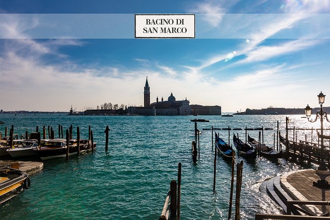 Unusual Venice Walking Tour through Rialto & Gondola Experience - Waiting between walking and gondola: plan like a local