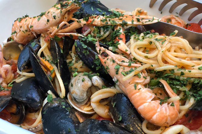 Venetian Food and Wine Tour with a Local - Campo dei Mori and the off-the-path Venice feel