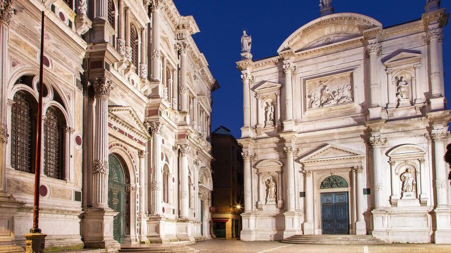 Venezia Audioguide - TravelMate app for your smartphone - Rialto Bridge and the market rhythm Venice still carries