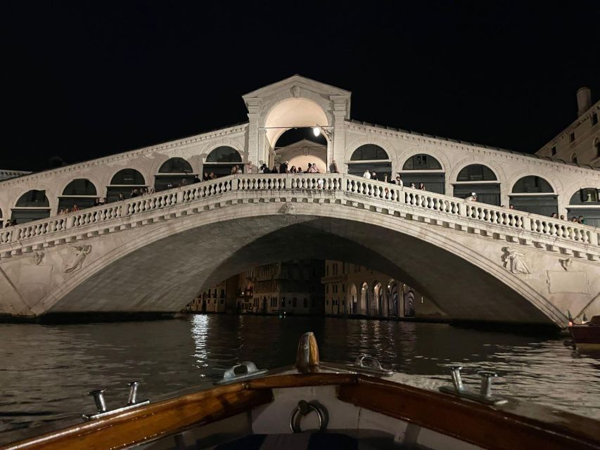 Venezia: Tour privato in Barca a Murano, Burano e Torcello - Why the Lagoon Route Feels Better Than a Ferry-Only Plan