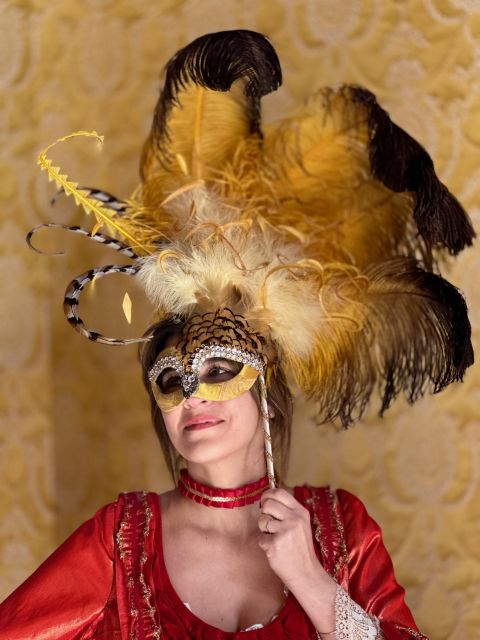 Venice: 17-18th Century Dress-Up Experience - Picking Your 17th/18th-Century Look (And Actually Getting Help)