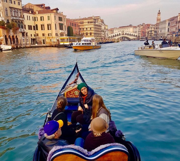 Venice: 30 min Gondola Ride on the Grand Canal with Guide - Key highlights you’ll actually feel