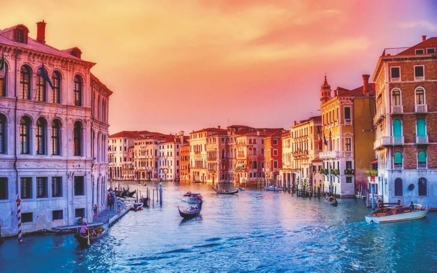 Venice: 30 min Gondola Ride on the Grand Canal with Guide - Meeting at Santa Maria del Giglio: find the gondola station fast
