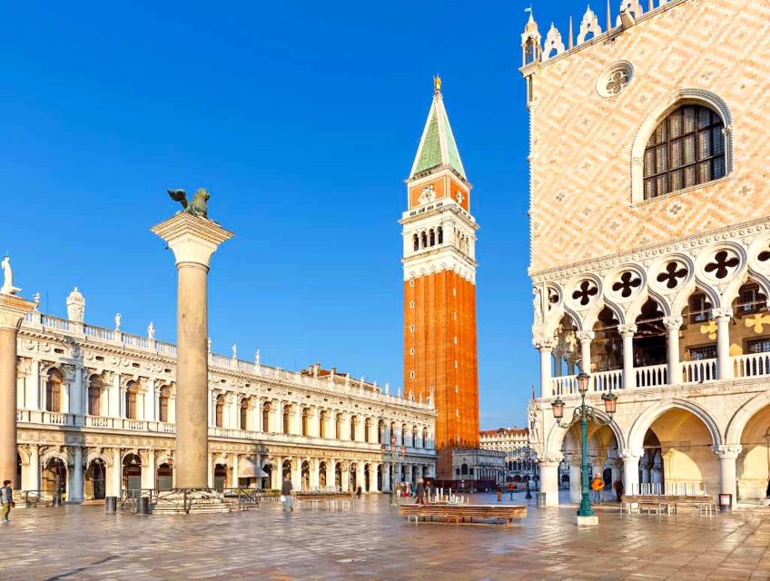 Venice: 4-Hour City Tour with Doge's Palace & Basilica Visit - Bridge of Sighs and Casanova’s prison cell: why the palace feels darker
