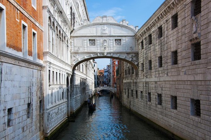 Venice Art Walking Tour with Gondola Ride - Key Points to Know Before You Go