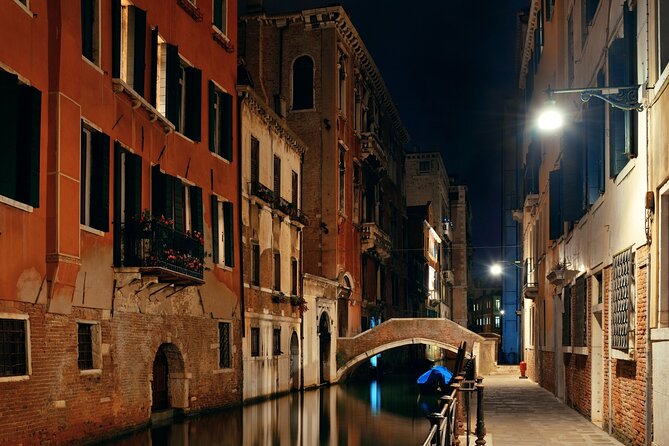 Venice at Sunset: Crimes, Legends and Mysteries - Why a crimes-and-legends sunset walk makes Venice click