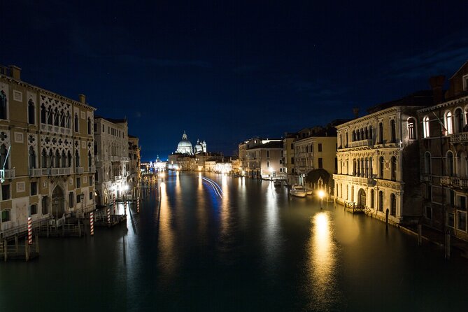 Venice at Sunset: Crimes, Legends and Mysteries - San Polo: canals, bridges, and the first set of shadows