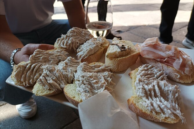 Venice Bacaro Food Tour: Eat and Drink like a Venetian - Logistics that affect your day: meeting point, walking pace, and timing