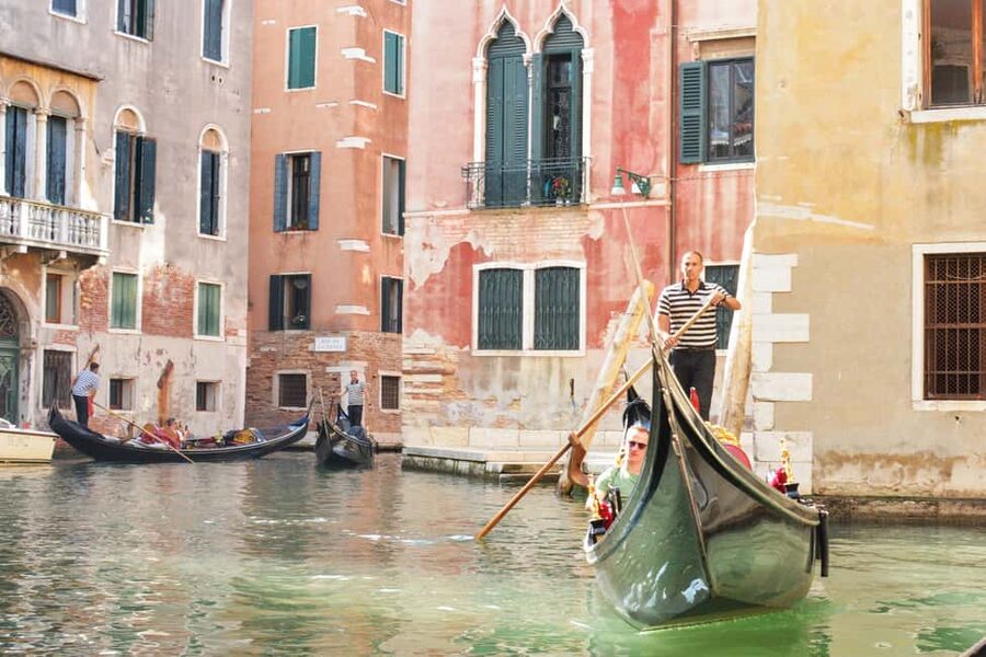 Venice: Basilica, Doge's Palace, Gondola and Lagoon Islands - St. Mark’s Basilica: mosaics, frescoes, and the real rules you must follow
