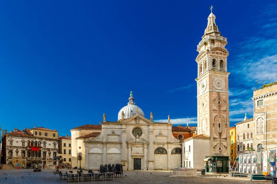 Venice: Basilica+ Doge's Palace+ Lagoon Islands-Guided Tour - Murano Glass Factory: Watching Glassblowing Happen Live