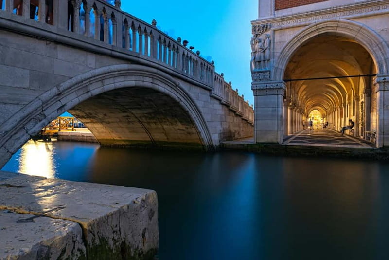 Venice: Boat Tour, Murano, Burano & Mysterious Secret Island - Key highlights worth prioritizing