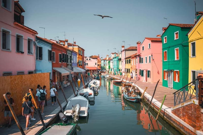 Venice: Boat Tour, Murano, Burano & Mysterious Secret Island - Setting Off From San Zaccaria: The Starting Point Matters