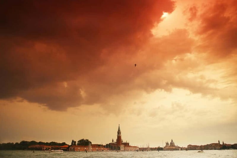 Venice: Boat Tour, Murano, Burano & Mysterious Secret Island - Burano at Your Own Pace: Colorful Houses Plus a Lace Workshop
