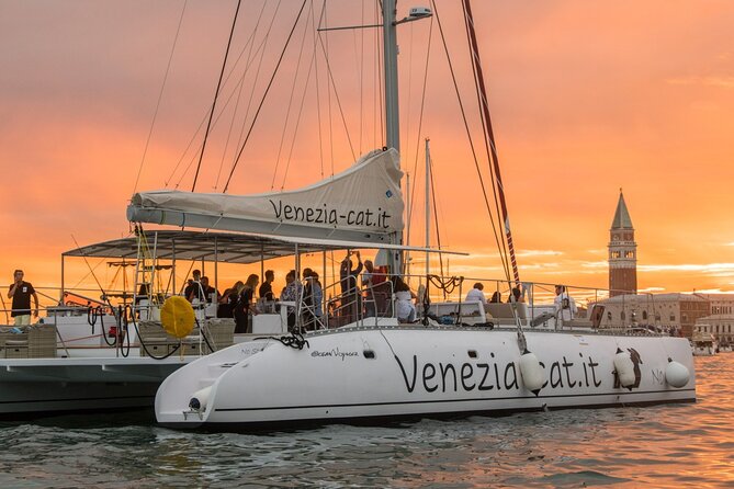 Venice by Night Catamaran Cruise - The Catamaran Setup and What 60 People Feels Like