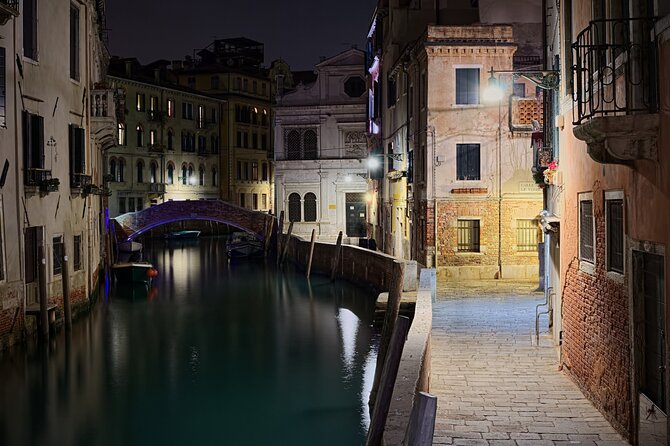 Venice by Night: Highlights & Hidden Gems Tour - Cannaregio by starlight: quiet streets with a real local rhythm