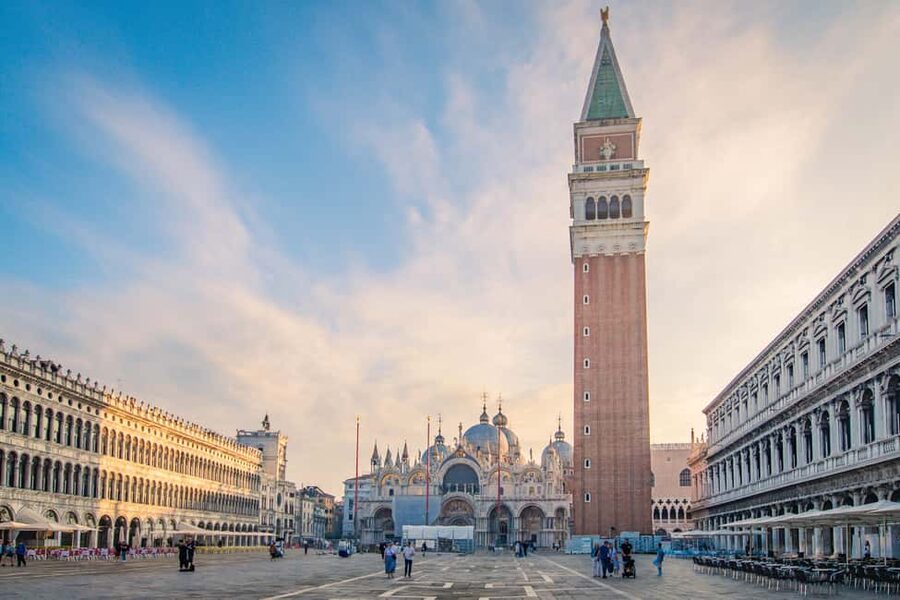 Venice: Byzantine Tour and Skip-the-Line St Mark's Basilica - Why a Byzantine Tour Starts at St Mark’s Square
