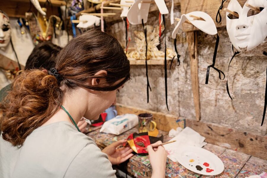Venice: Carnival Mask Decoration Class at Casanova Prisons - Finding the Prison Palace Near St Mark’s Square (Without Losing Time)