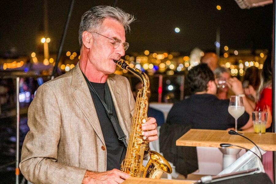 Venice: Catamaran Sunset Jazz Cruise with Aperitivo - Key things that make this cruise worth your evening