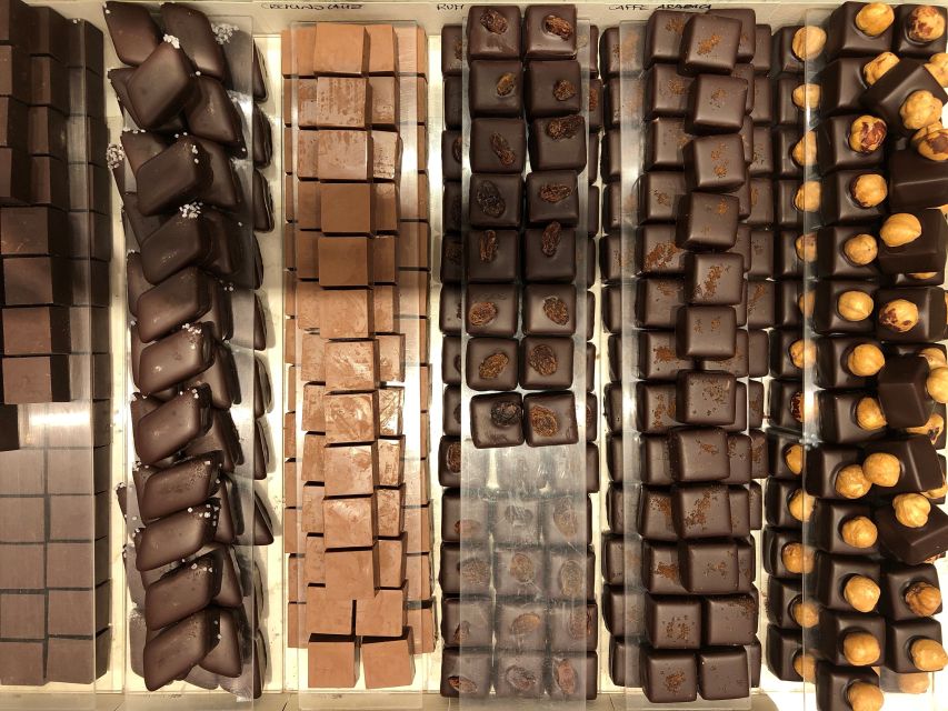 Venice: Chocolate Tasting Experience - The tasting method: paying attention like a wine flight