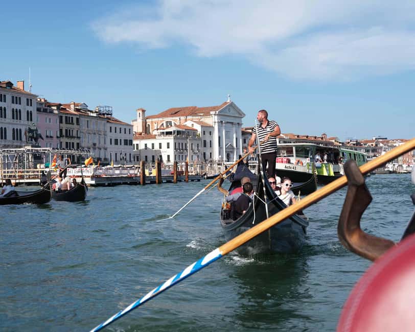 Venice: City Center Walking Tour & Iconic Gondola Ride - A smart Venice mix: walking scenes plus water time