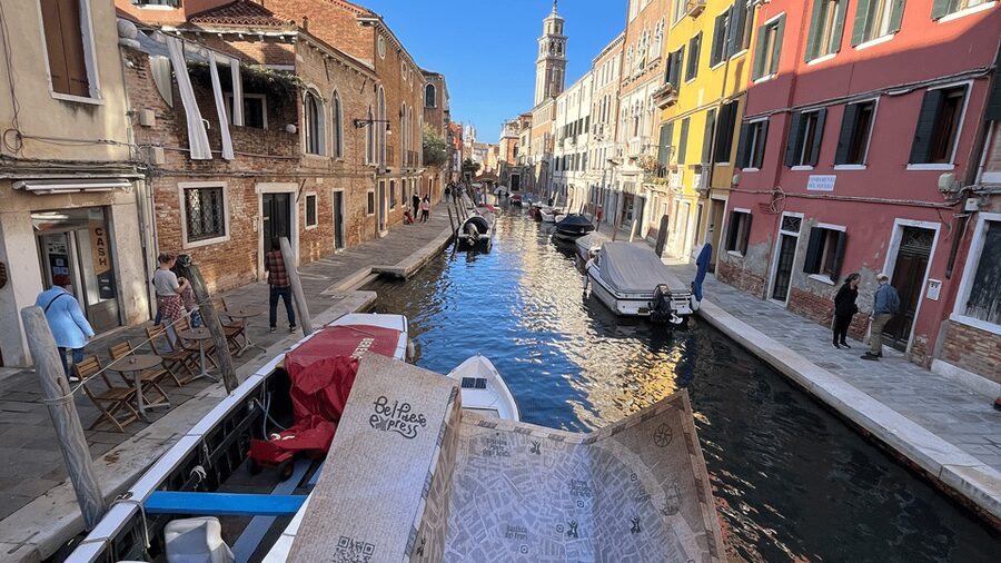 Venice City Escape: "The beggar and the cloak" - Key points before you play