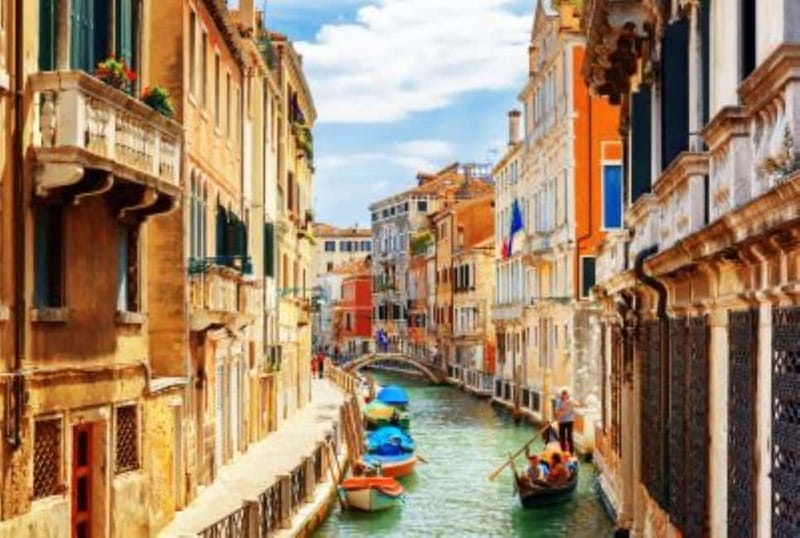 Venice: City Pass 30+ sights, St. Marks Museums & Gondola - Gondola Ride on the Grand Canal: The Main Event