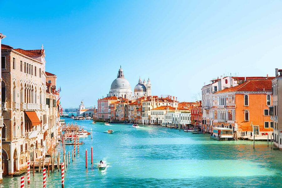 Venice City Walking Tour with an APP - Madonna dell’Orto and Campo di quiet: where the tour slows down in your mind