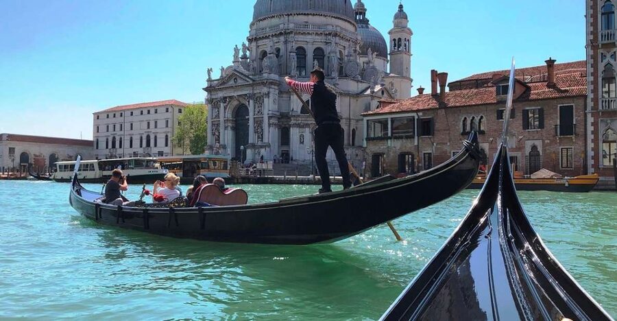 Venice Combo: Gondola, St. Mark’s Basilica Pala d'Oro option - St. Mark’s Basilica: the Golden Church, handled the right way