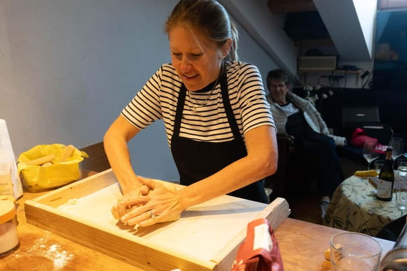 Venice: Cooking Class + Guitar Concert at Chef's Francesco - Meeting Point and Timing: Staying Calm in Venice
