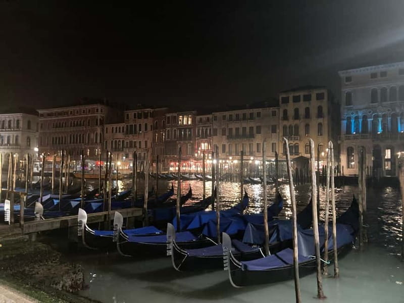 Venice: Crimes, Legends, and Mysteries Sunset Tour - Campo de la Fava: smugglers, black-market corners, and the canal mindset