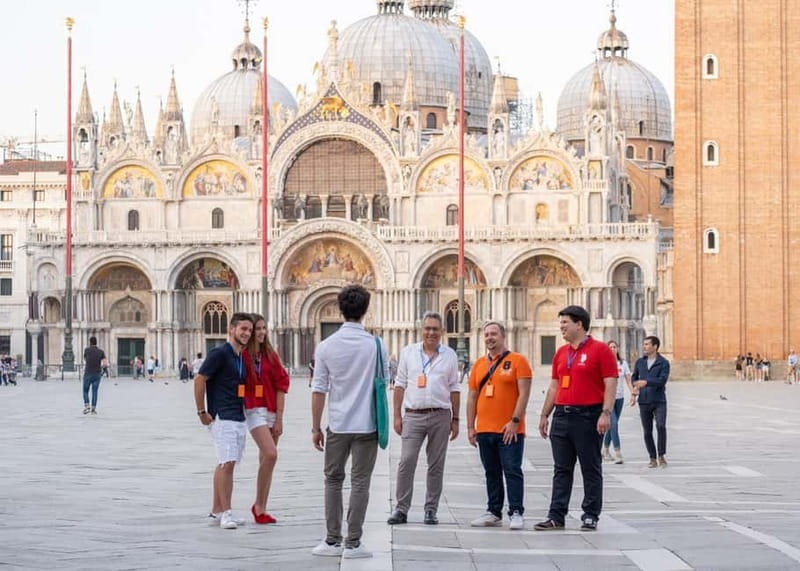 Venice: Doge Palace, San Marco Basilica & Rialto Bridge - Stop 1: Walking into Venice’s power center mood