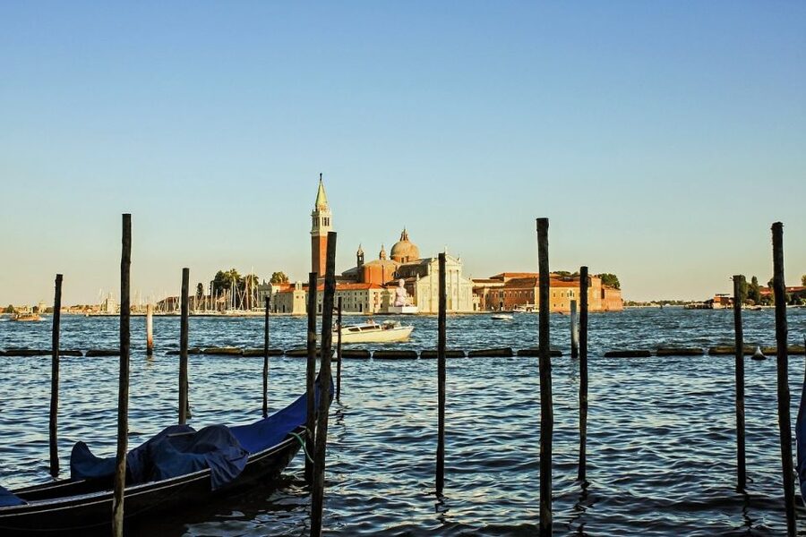 Venice: Doge's Palace and Basilica Skip-the-Line Guided Tour - Key highlights at a glance