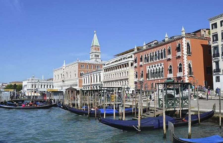 Venice: Doge's Palace and Basilica Skip-the-Line Guided Tour - Dress code and practical prep (so your day runs smoothly)
