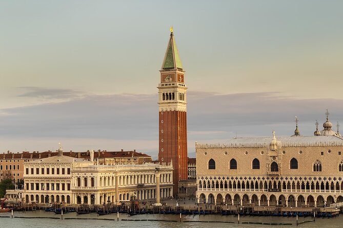 Venice Doge's Palace and Bridge of Sighs Guided Tour - Where You Actually Go First: Palazzo Ducale’s Big Rooms and What They Mean