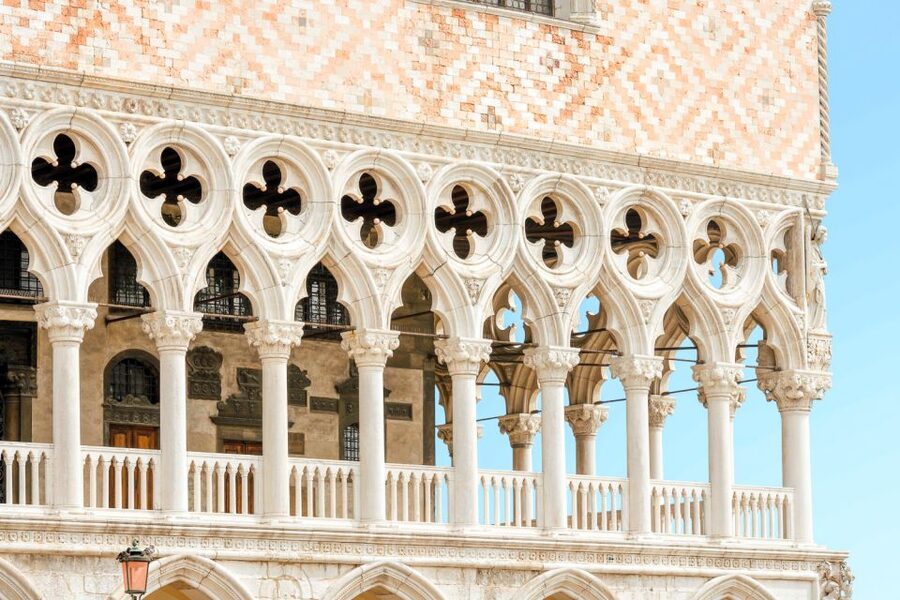 Venice: Doge's Palace and St. Mark's Basilica Tour - The prisons and the Bridge of Sighs: why the name hits you