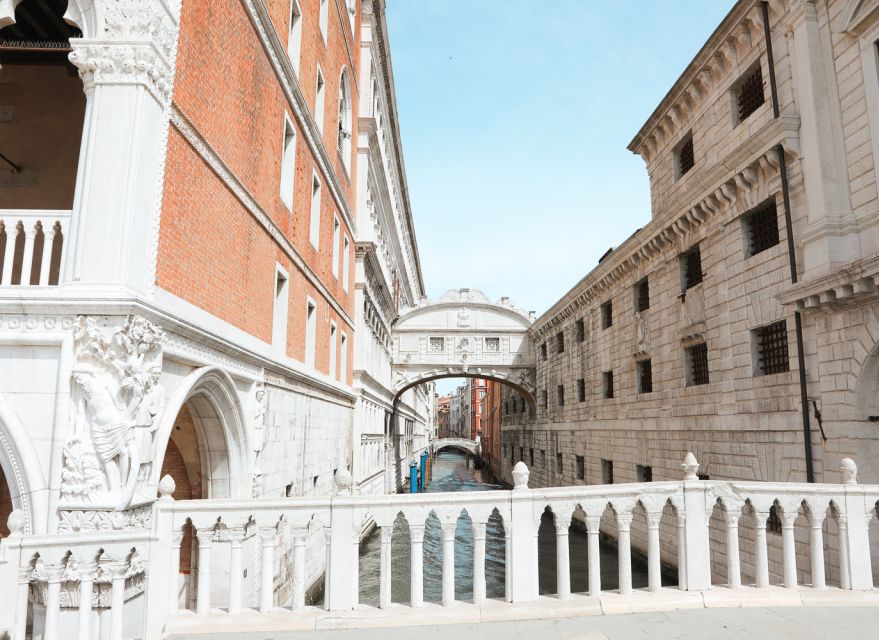 Venice: Doge's Palace and St. Mark's Basilica Tour - Rain or shine—and what high tide can change