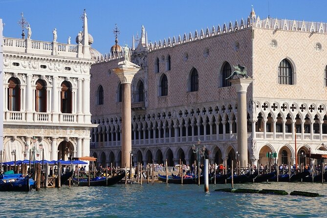 Venice: Doge's Palace and St. Mark's Guided Tour with Entry - Meeting at St. Mark’s Square: your starting point and what to expect