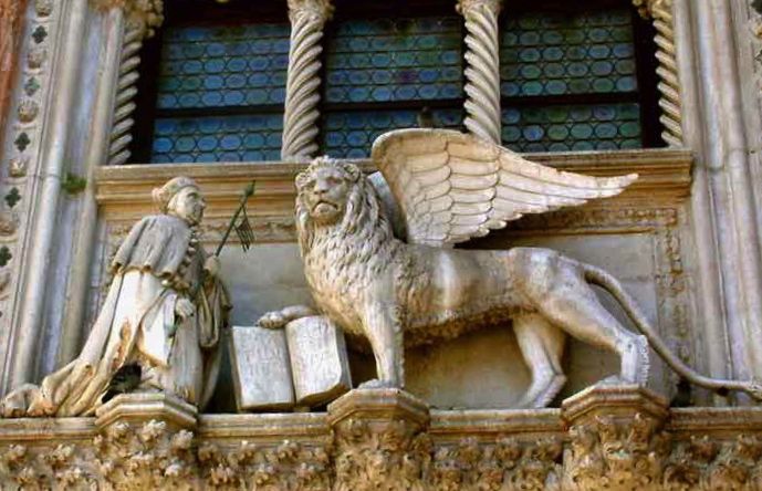 Venice: Doge's Palace and St. Mark's Private Walking Tour - Meeting at St. Mark’s: Your Tour Starts With the Winged Lion
