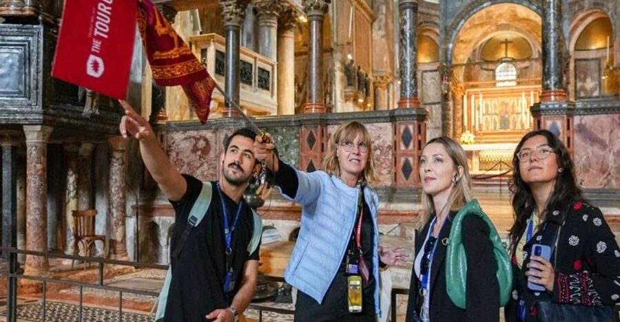 Venice: Doge's Palace and St Mark's Tour with Gondola Ride - Entering St Mark’s Basilica with rules (and a real payoff)