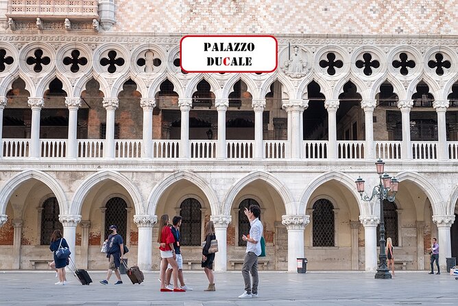 Venice Doge's Palace Guided Tour & SECRET ITINERARIES Option - Prisons and the Darker Side of Venice