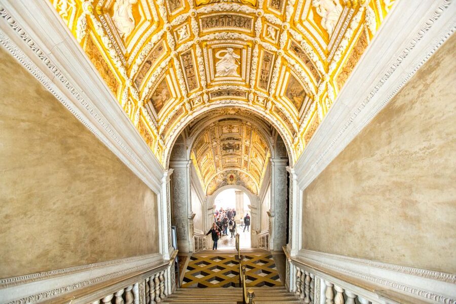 Venice: Doge's Palace Skip-the-Line Tour with Prisons - The guided route through the palace: gold stairs, government rooms, and the art context