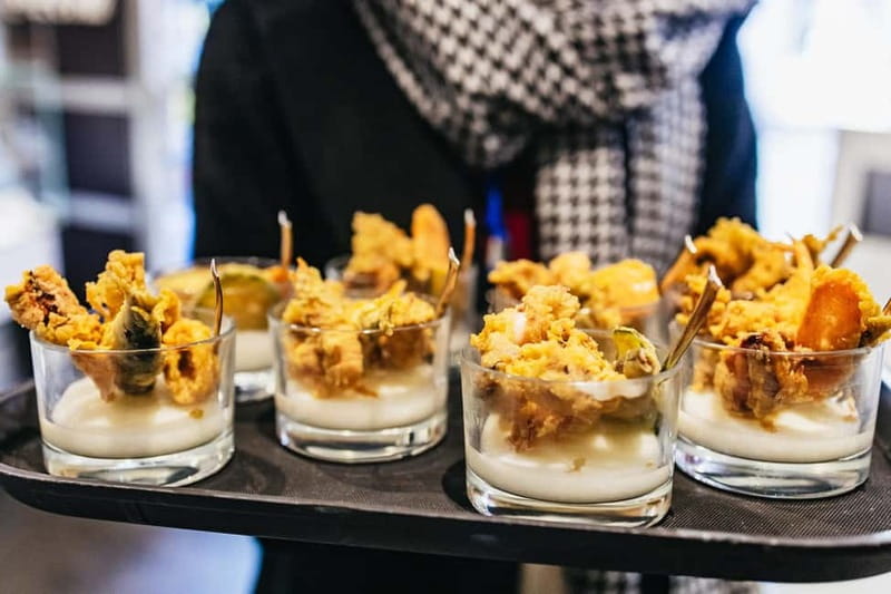 Venice: Eat Like a Local Food Tour with Wine & Spritz - Starting at Campo de la Maddalena: Getting Your Bearings Fast