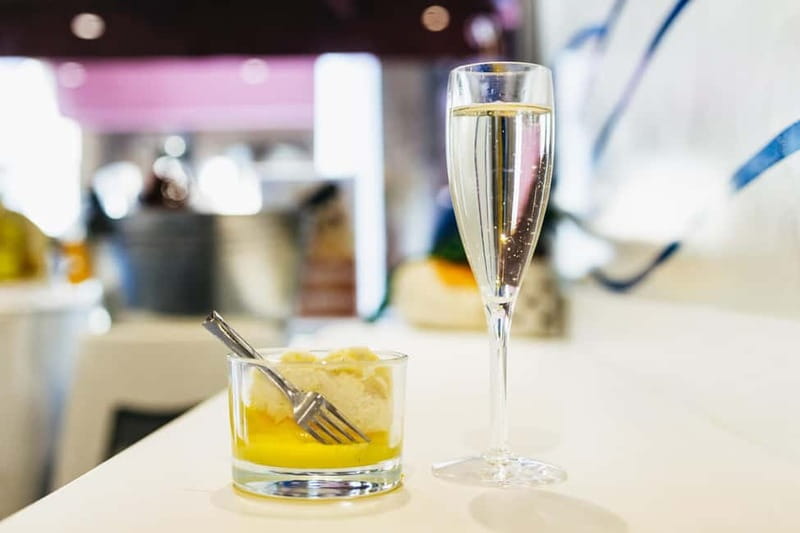 Venice: Eat Like a Local Food Tour with Wine & Spritz - Wine and Spritz Pairing: How Drinks Become Part of the Meal