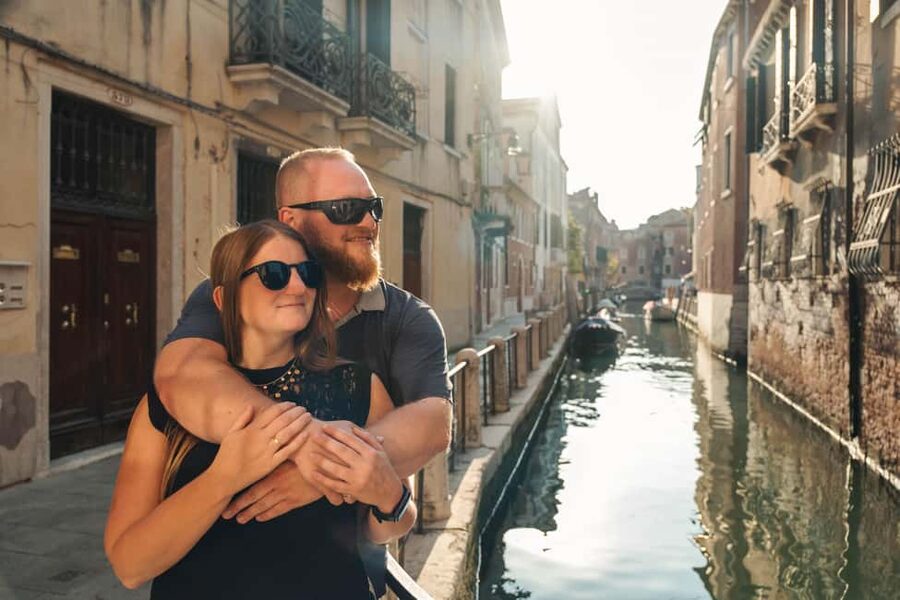 Venice: Exclusive Photoshoot in Hidden Locations - Price and Value: Is $96.29 Per Group a Smart Deal?