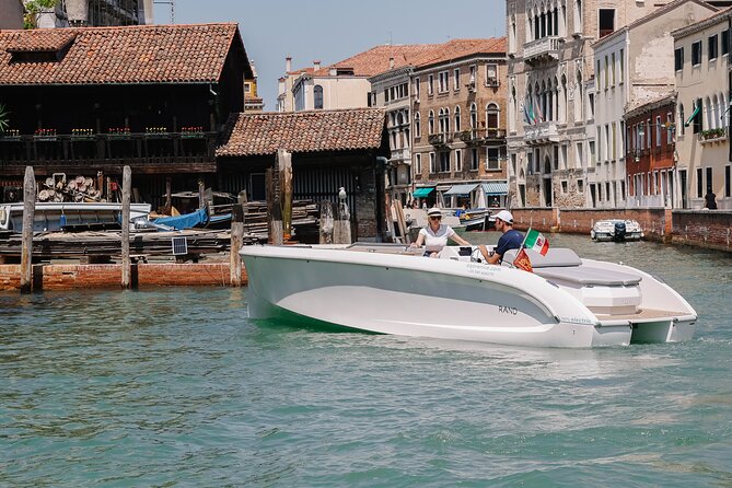 Venice: Explore Venice on Electric Boat - Meeting at Fondamenta Ognisanti and Picking the Right Time Slot