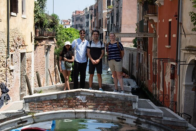 Venice Food and Wine Tasting Tour with a Local Guide - Wine and spritz culture: sampling without turning it into a party
